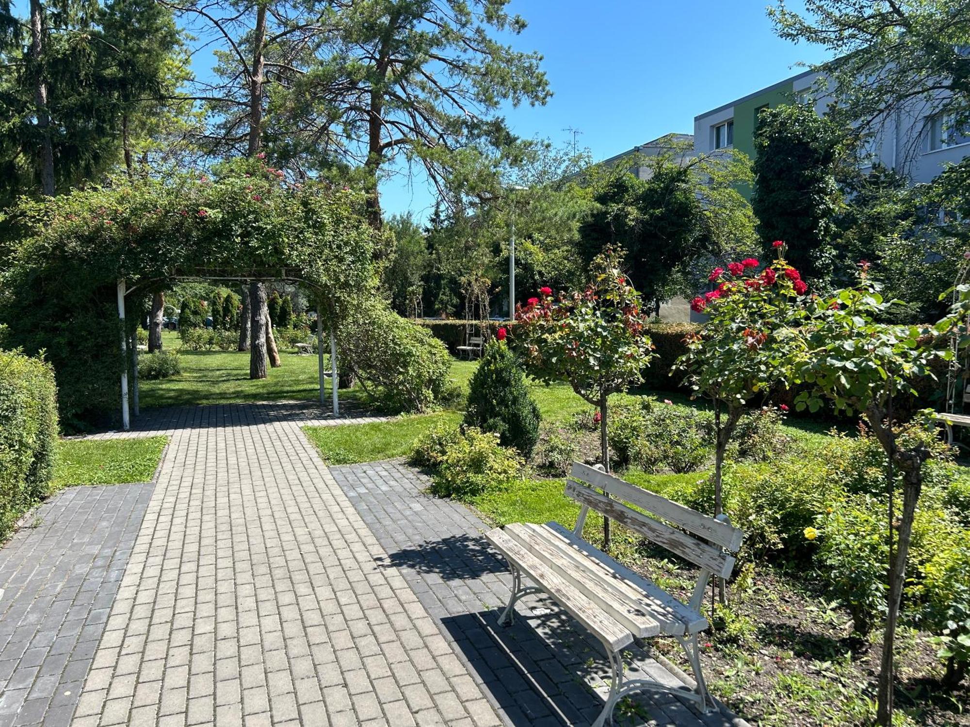 Apartman Rose Dunajská Streda Exteriér fotografie